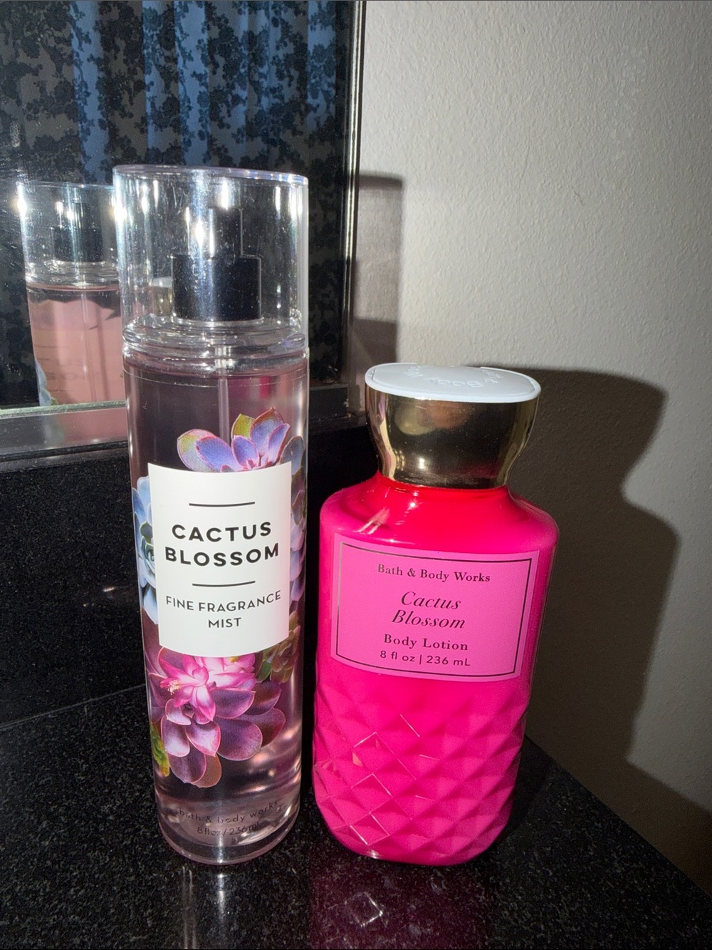 Bath & Body Works Cactus Blossom Mist & Lotion - Bright Pink with Gold Cap
